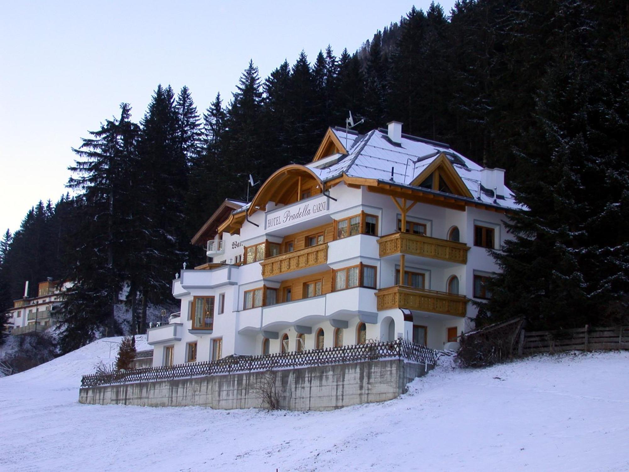 Hotel Garni Pradella Ισγκλ Εξωτερικό φωτογραφία